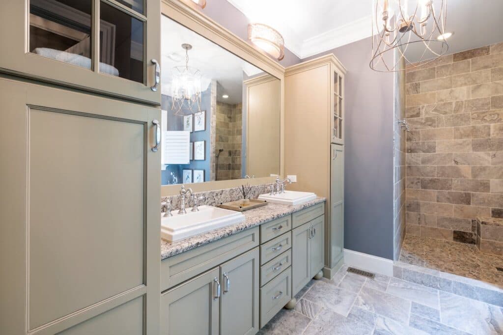 Custom cabinets installation by Southern Cabinets in Myrtle Beach, SC near me