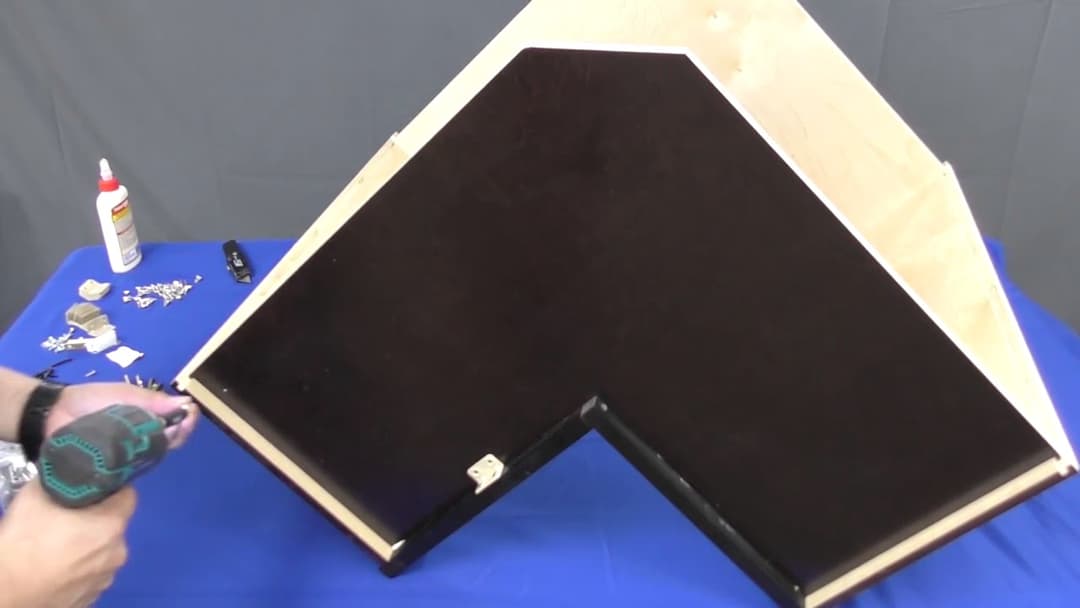 How to assemble the WLS Easy Reach Wall Cabinet