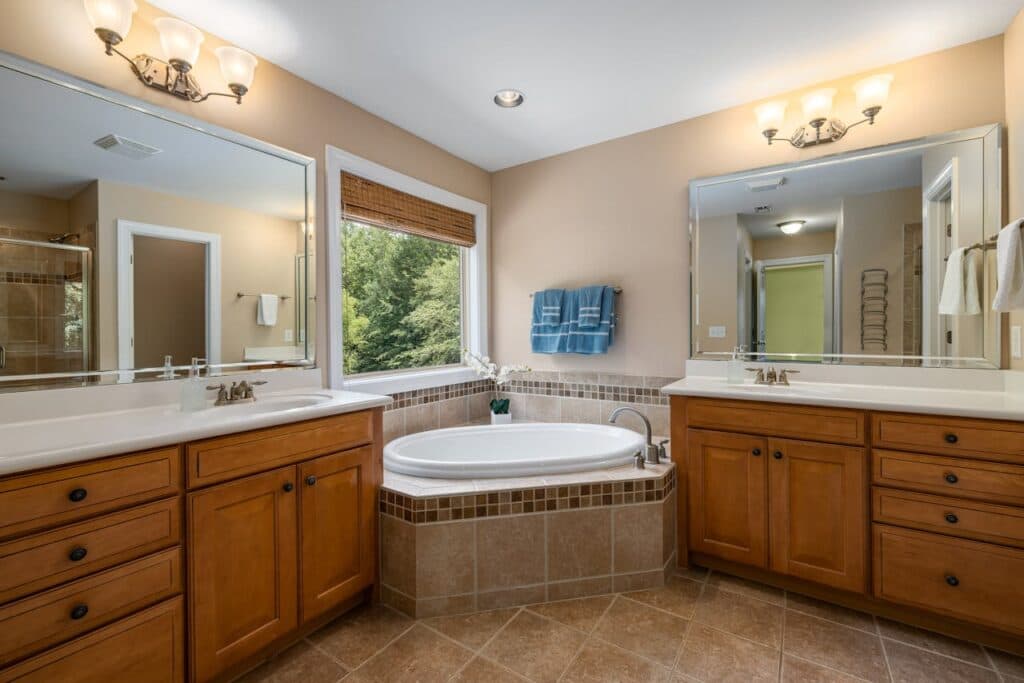 Bathroom Cabinets